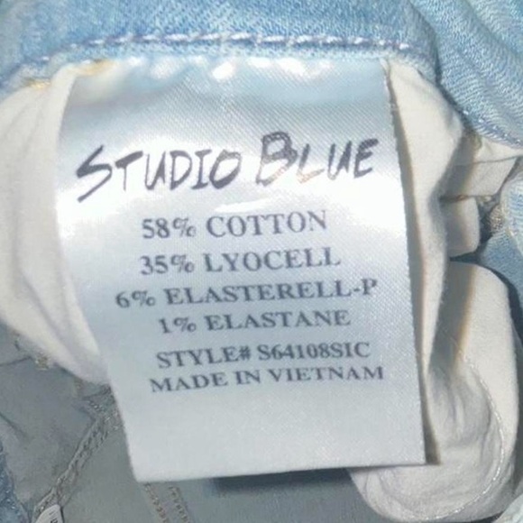 Studio Blue Jeans Womens 27 Light Wash Distressed Skinny Jeans NWT - Picture 6 of 7
